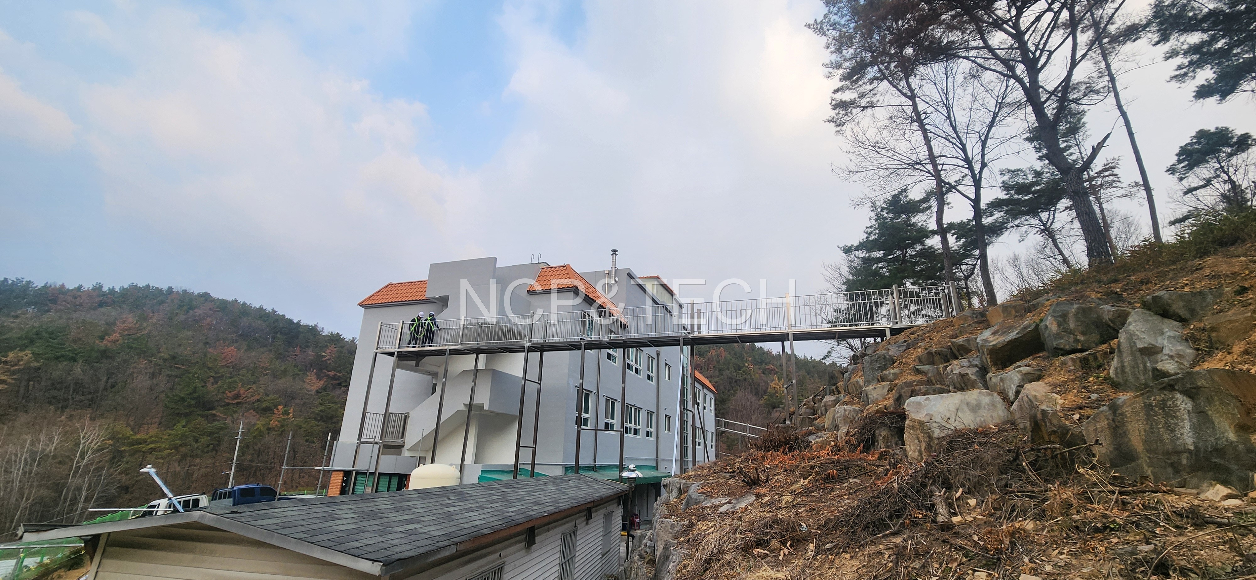 덕인러브힐 사회복지재단 연교 및 일자 미끄럼틀 설치