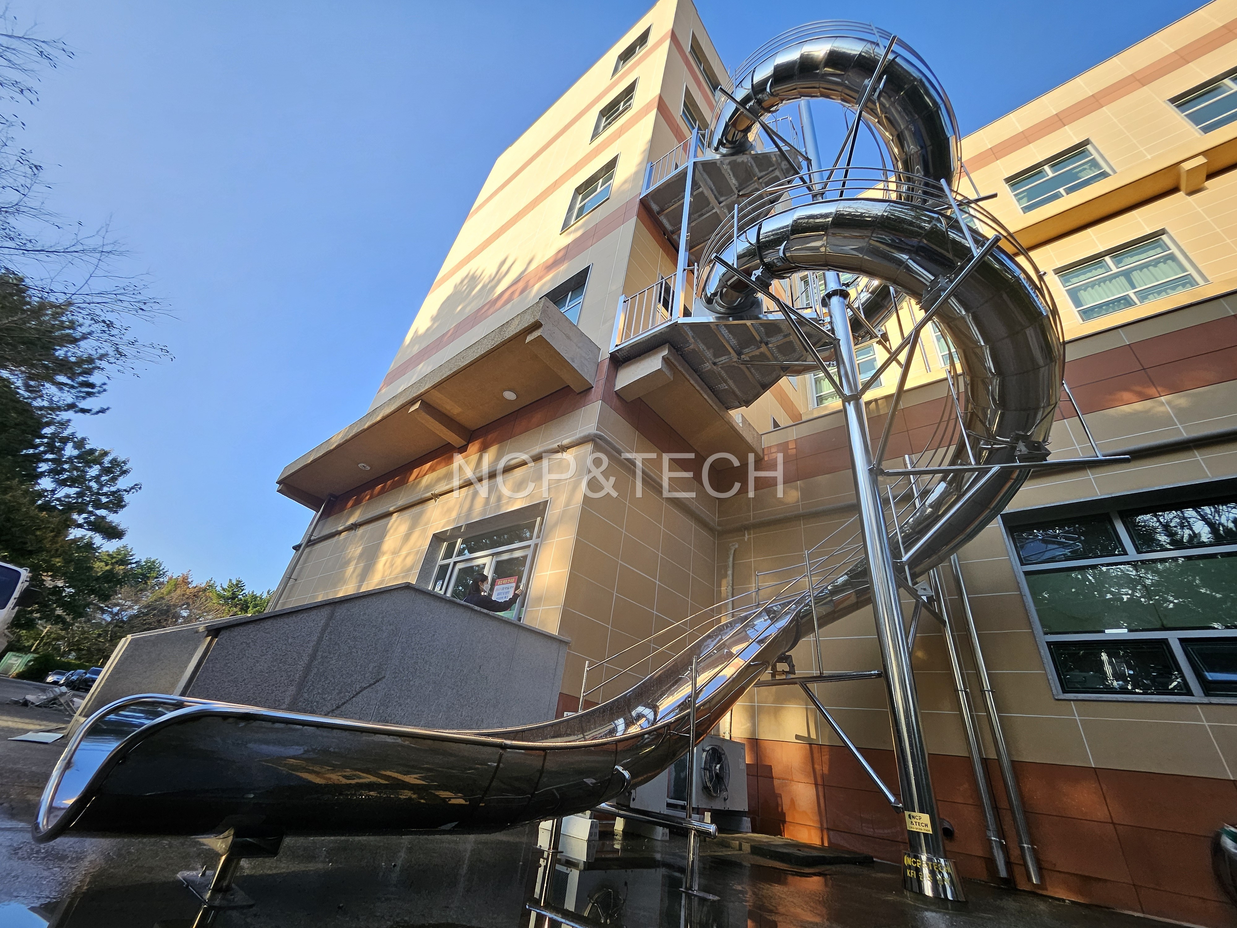 요양병원3층 피난미끄럼틀설치